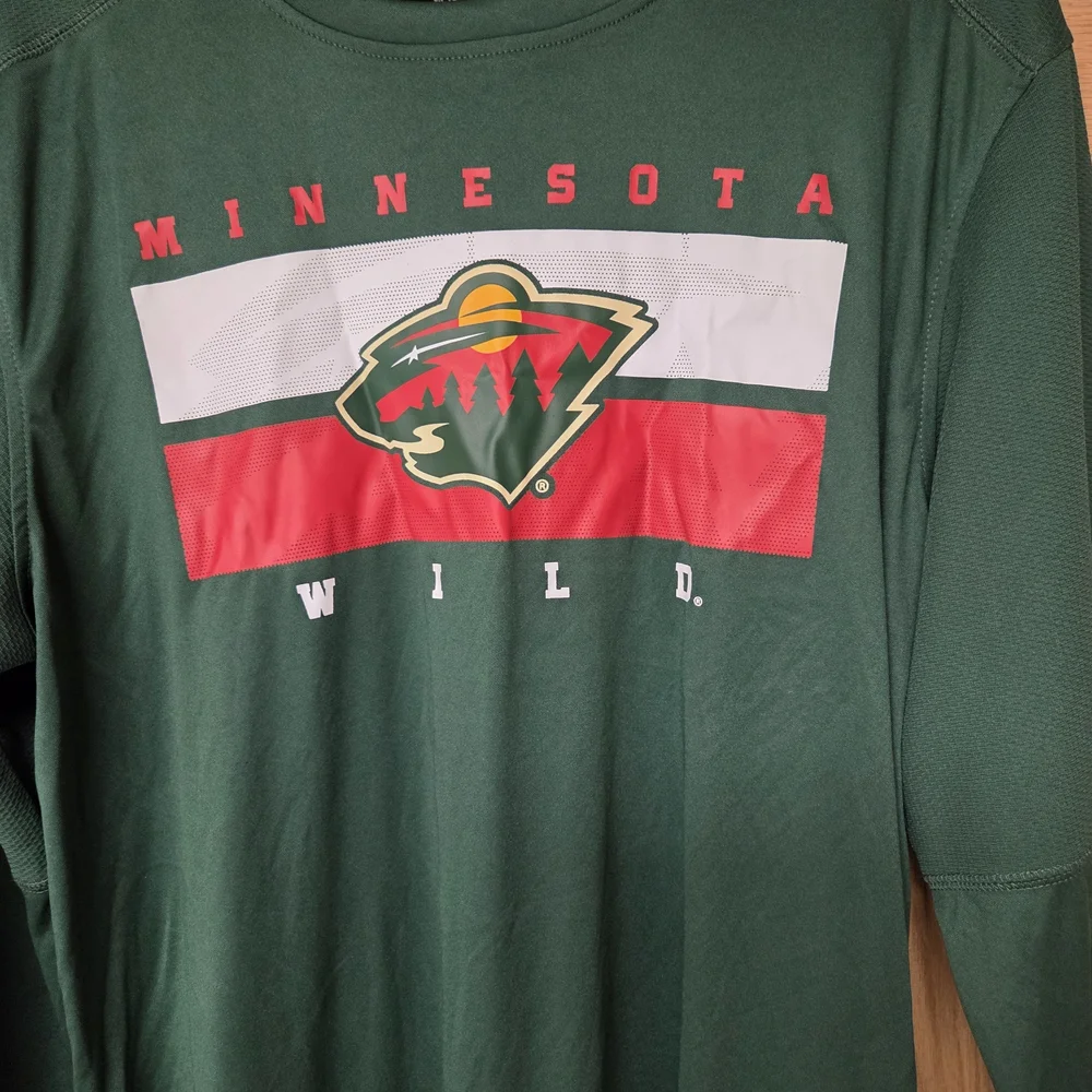NHL Minnesota Wild Green Long Sleeve Tee‎